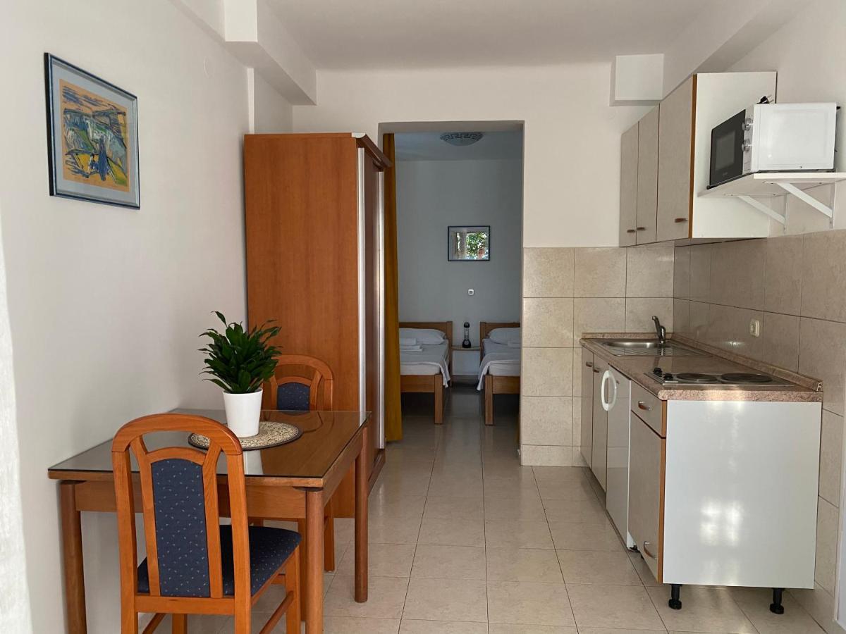 Emanuela 2 Apartment Новаля Екстериор снимка