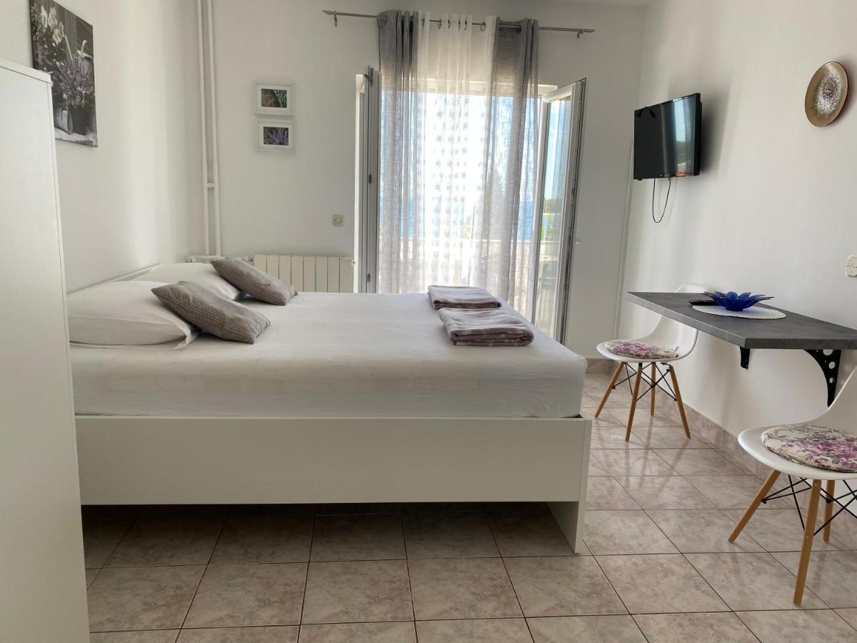 Emanuela 2 Apartment Новаля Екстериор снимка
