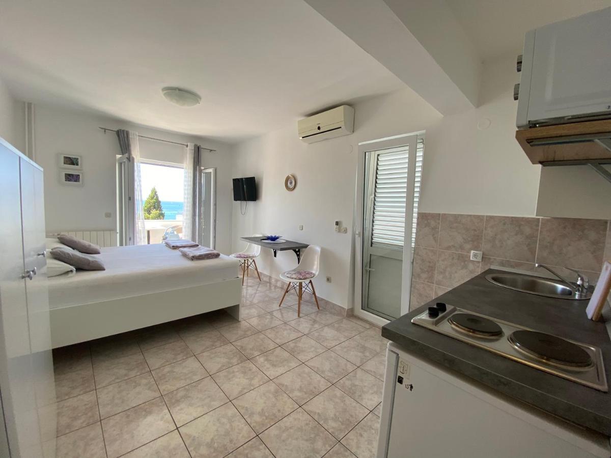 Emanuela 2 Apartment Новаля Екстериор снимка
