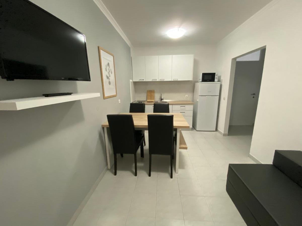 Emanuela 2 Apartment Новаля Екстериор снимка