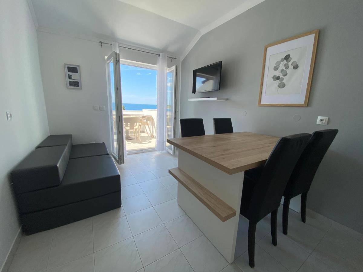 Emanuela 2 Apartment Новаля Екстериор снимка