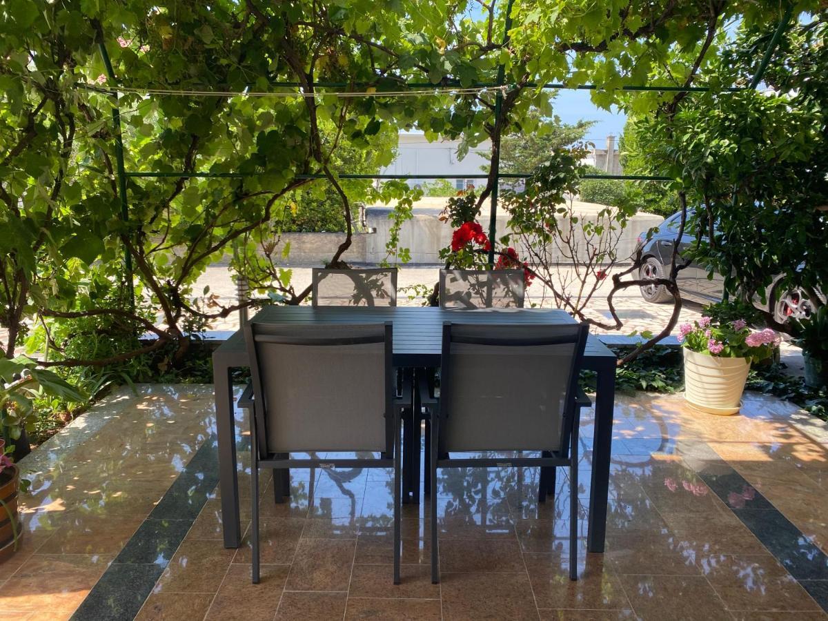 Emanuela 2 Apartment Новаля Екстериор снимка