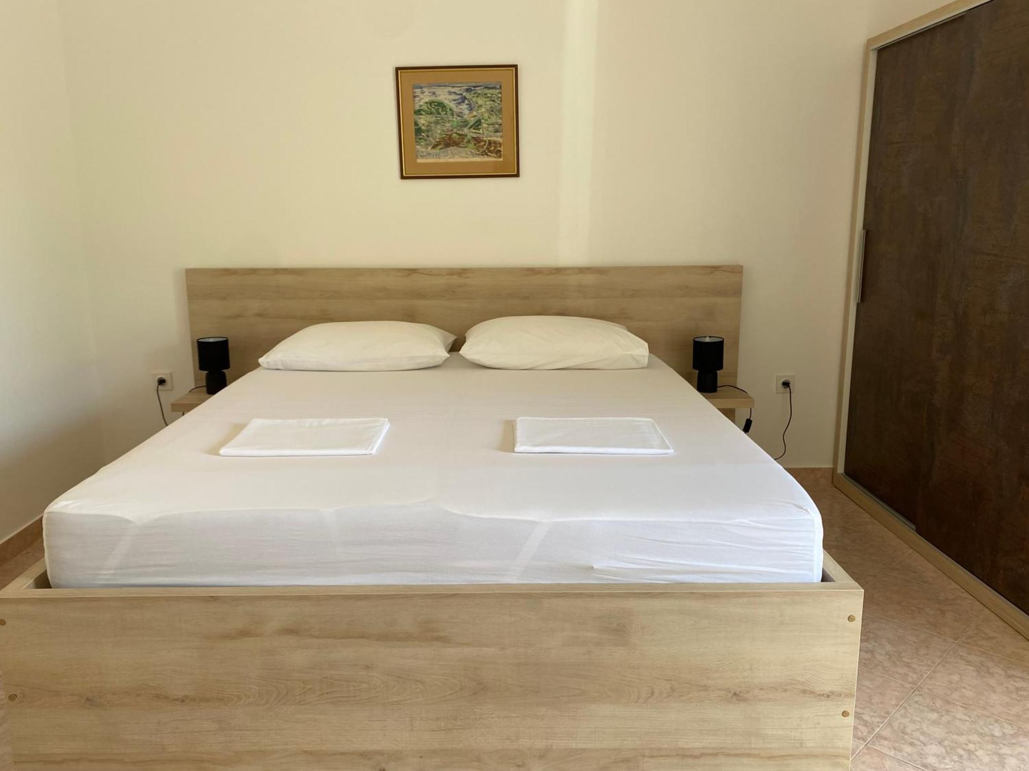 Emanuela 2 Apartment Новаля Екстериор снимка